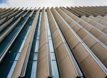 ალუმინის ვერტიკალური საჩრდილობელი